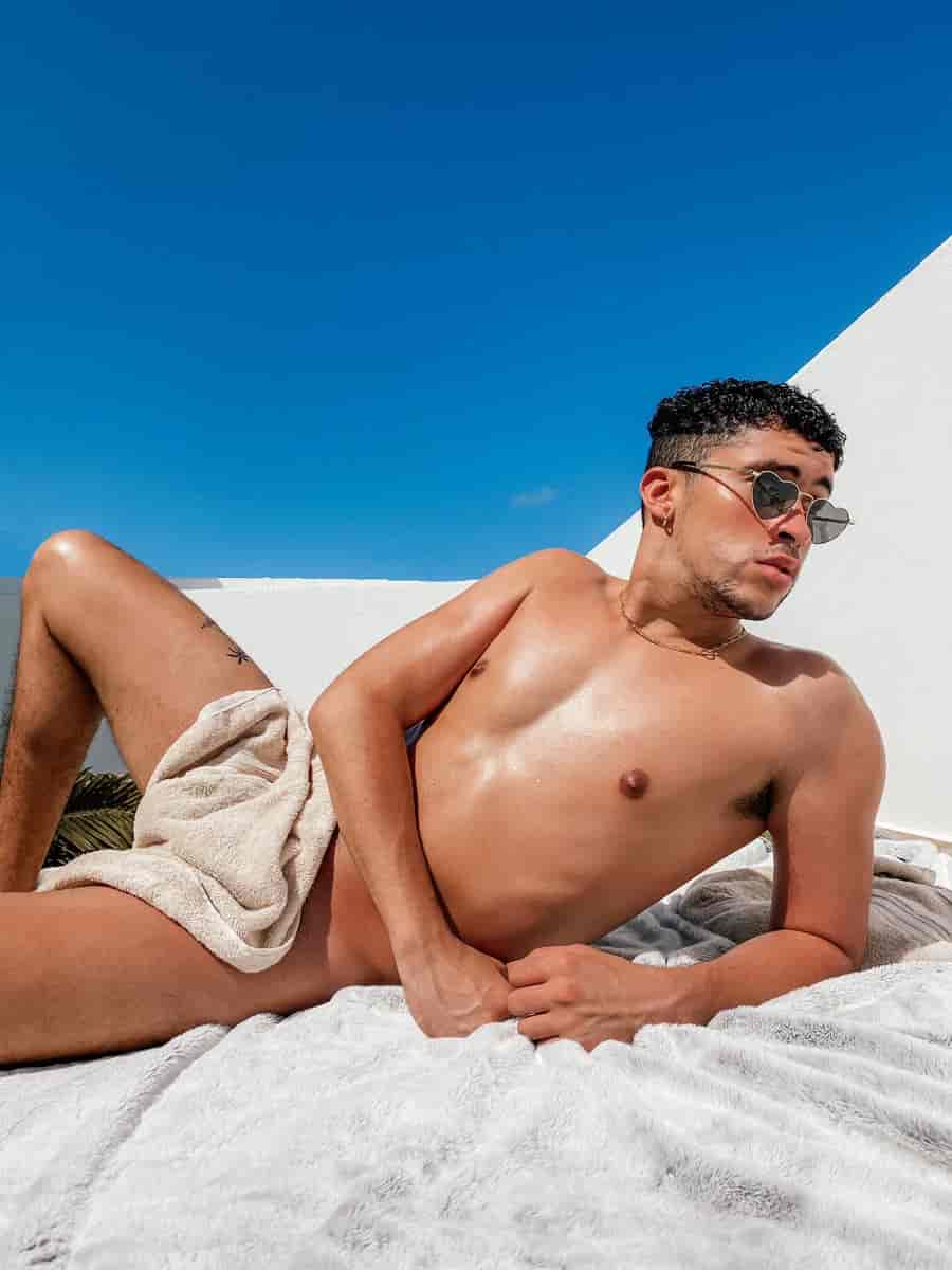 badbunny nude leak (11)